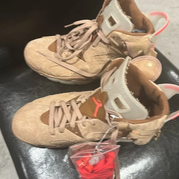 travis scotts retro 6 jordans | Shoes | Mens 75 Sneakers  display picture 1